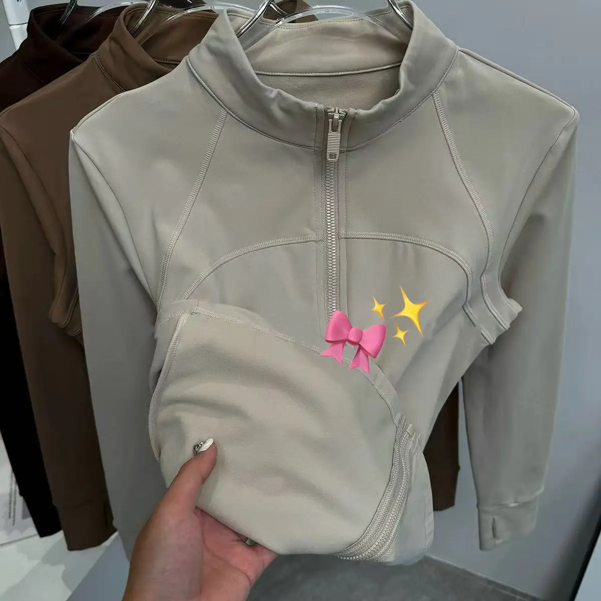 AuraSculpt Full-Zip Yoga Jacket – High-Performance Defining Activewear